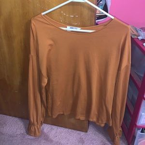 Double Zero size large pumpkin belled sleeve top